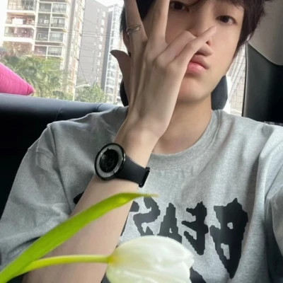 酷帅风真人男生头像图片