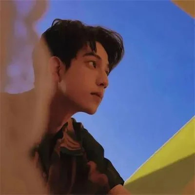 最新真人男头推荐