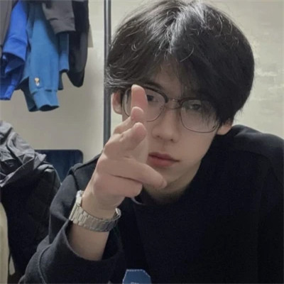 最新真人男头推荐