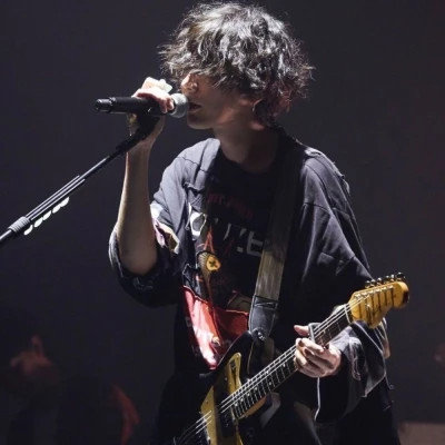 最新真人男头推荐