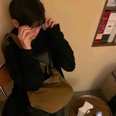 最新真人男头推荐
