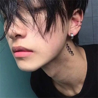最新真人男头推荐