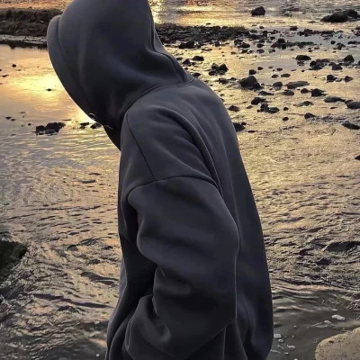 最新真人男头推荐