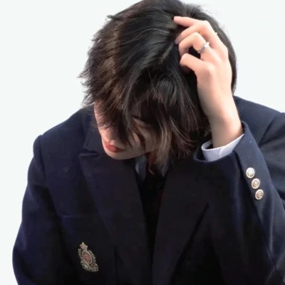 最新潮流真人男头
