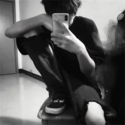 最新潮流真人男头