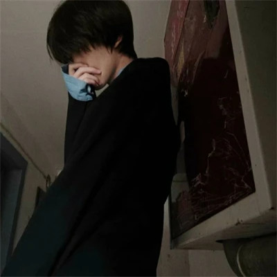 最新潮流真人男头