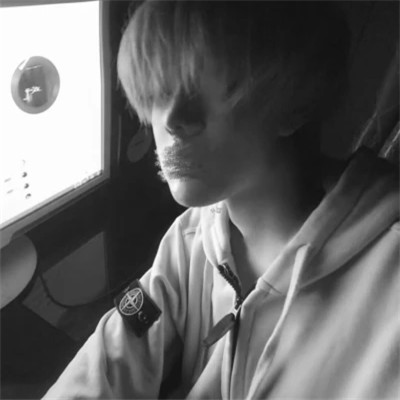 最新潮流真人男头