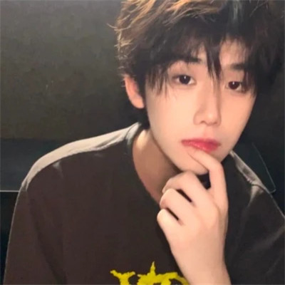 最新潮流真人男头