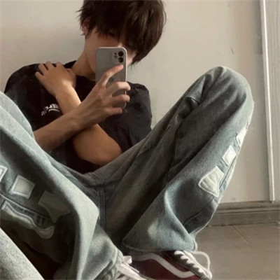 最新潮流真人男头