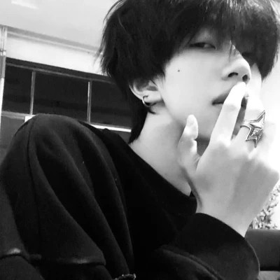 最新潮流真人男头