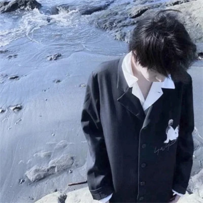 最新潮流真人男头
