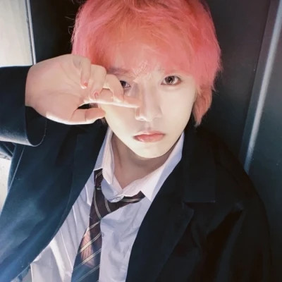 最新潮流真人男头