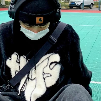最新潮流真人男头