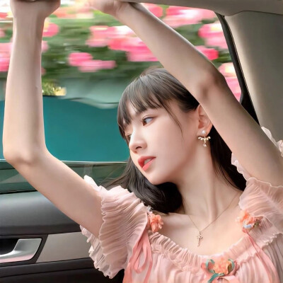 氛围感好看的女生头像图片