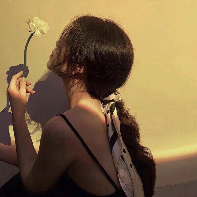 氛围感好看的女生头像图片
