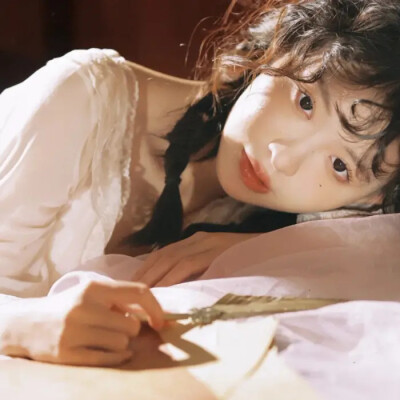 氛围感好看的女生头像图片