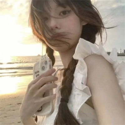 氛围感好看的女生头像图片