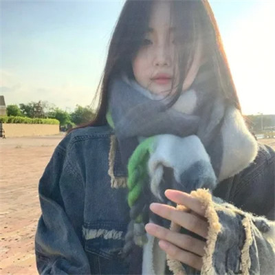 氛围感好看的女生头像图片