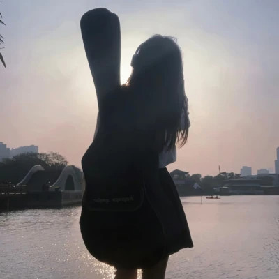 氛围感好看的女生头像图片