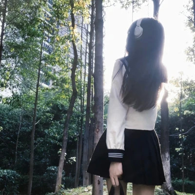 氛围感好看的女生头像图片