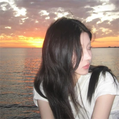 氛围感好看的女生头像图片