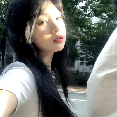 氛围感好看的女生头像图片