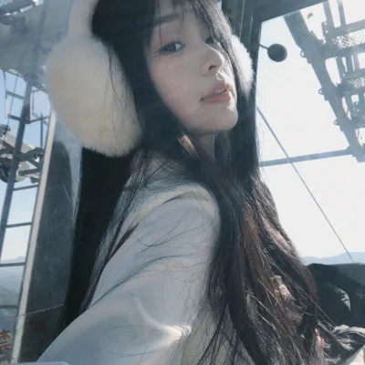 氛围感好看的女生头像图片