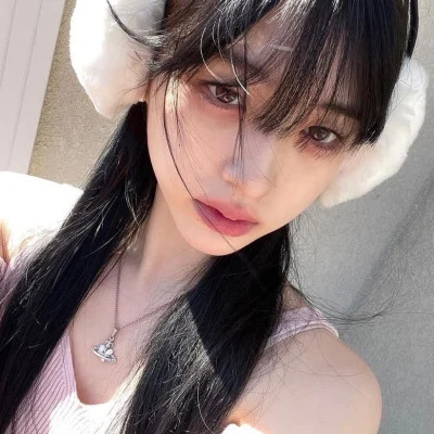 氛围感好看的女生头像图片