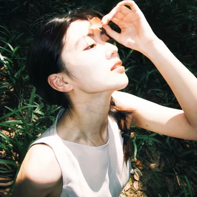 氛围感好看的女生头像图片