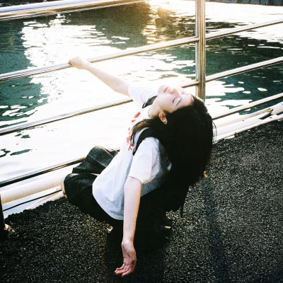 氛围感好看的女生头像图片