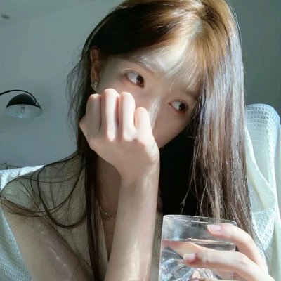 酷酷的女生头像图片