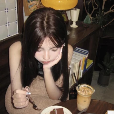酷酷的女生头像图片
