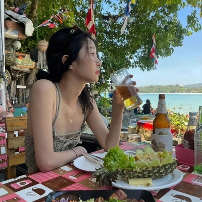 酷酷的女生头像图片