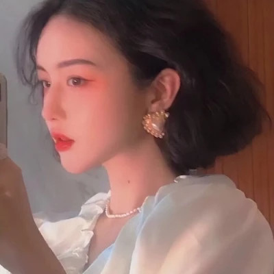 微信头像女生简单大方