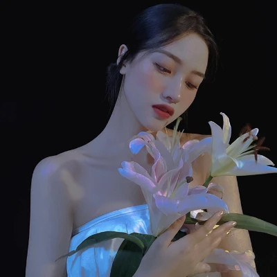 微信头像女生简单大方