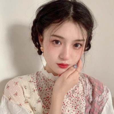 微信头像女生简单大方