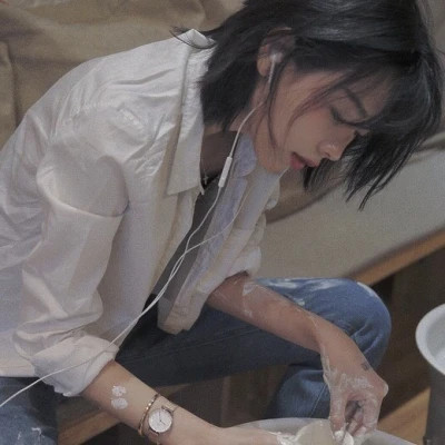 冷酷女生头像图片