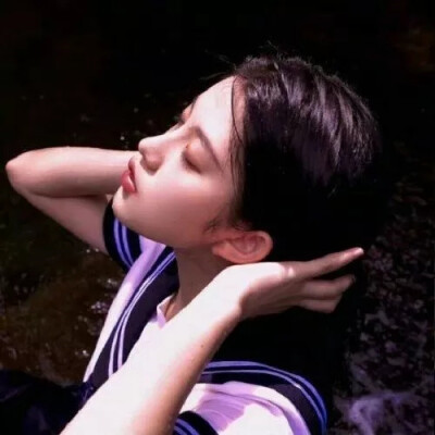 冷酷女生头像图片