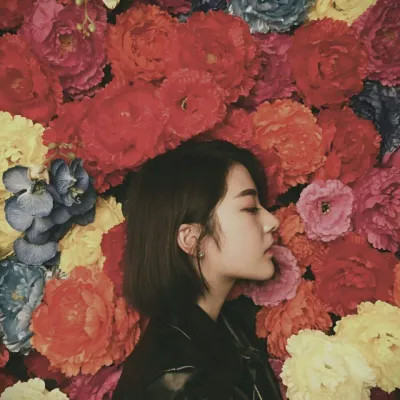 冷酷女生头像图片