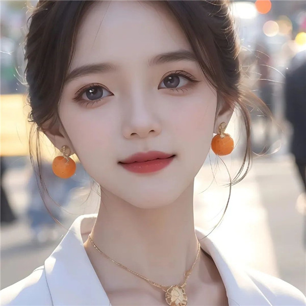 优雅知性的白色系美女头像图片