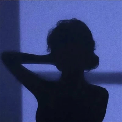 好看的头像女生不露脸背影