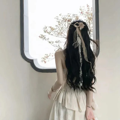 好看的头像女生不露脸背影