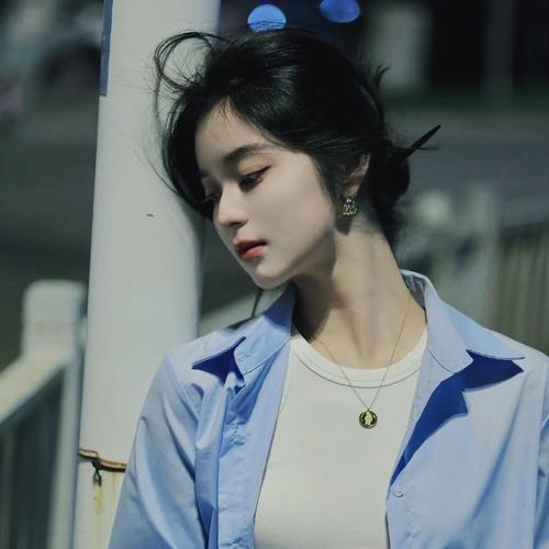 女生微信头像图片2025最新款