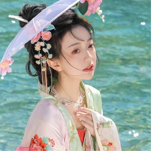 2025最新款微信女头像图片
