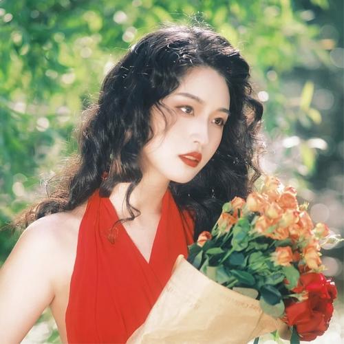 微信女生头像图片2025新款热搜榜
