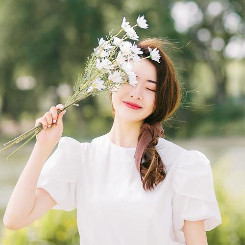 2025流行最新款最热门女生头像图片