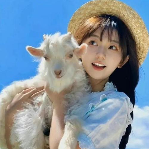 2025年最热门的女微信头像推荐