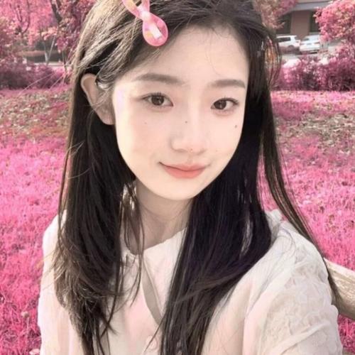 2025年最热门的女微信头像推荐