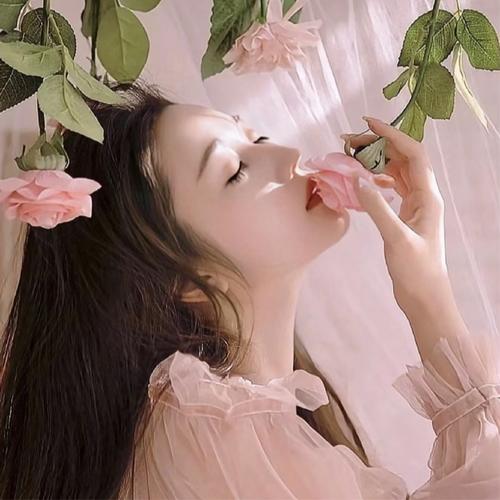 最新版女微信头像2025年最新潮流