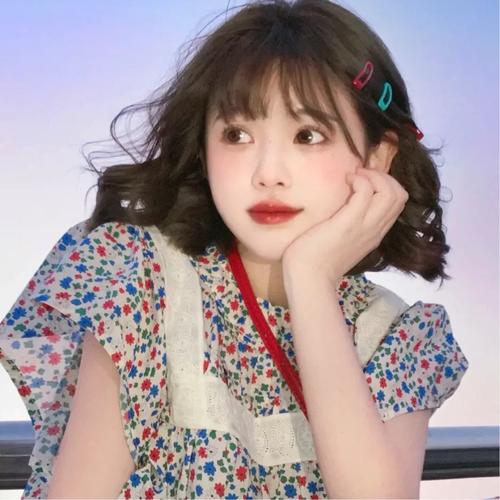 最新版女微信头像2025年最新潮流